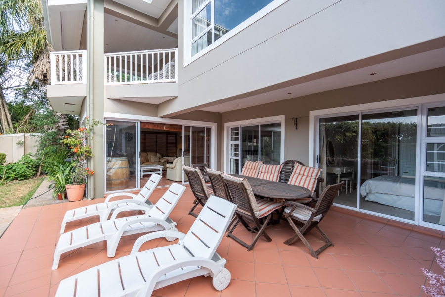 5 Bedroom Property for Sale in Seafield Eastern Cape